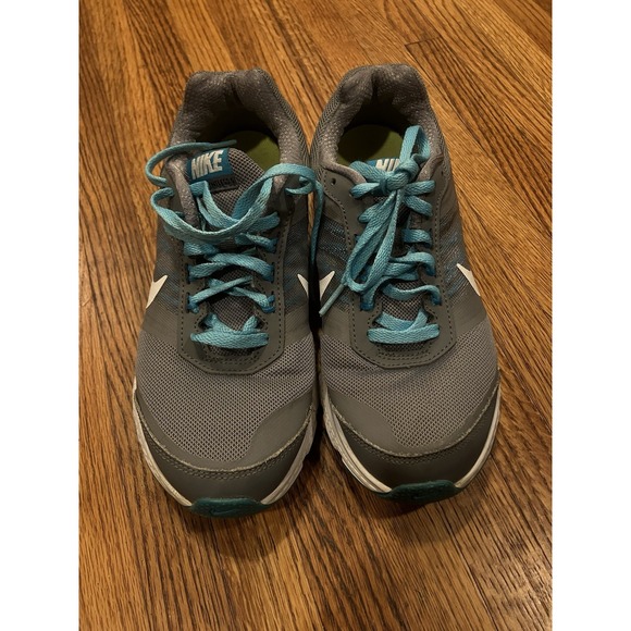 Nike Womens Air Relentless 5 Gray/Blue Running Shoes Size 7. EUC - Picture 1 of 5